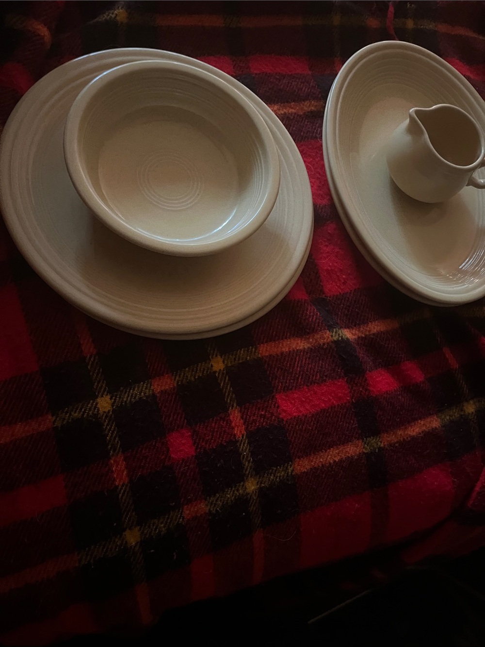 Fiesta Yelliw Ceramic Dinnerware 6 pieces